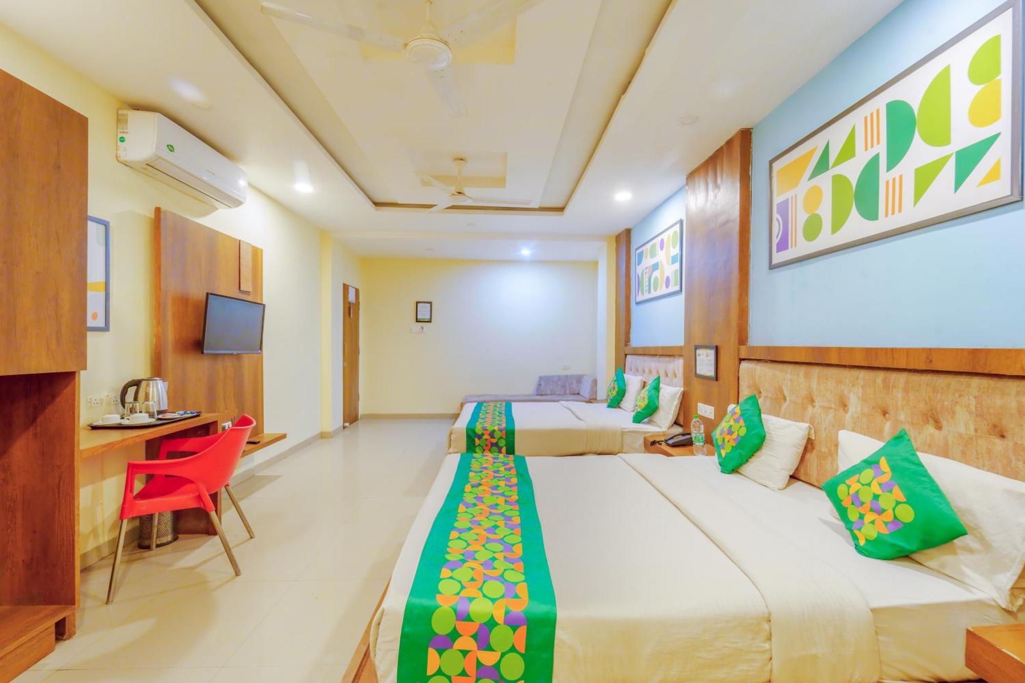 Treebo Royal Empire Indore Exterior photo